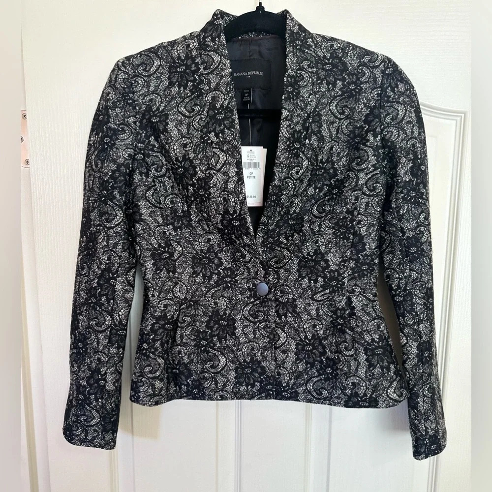 NWT Banana Republic Factory Black White Lace Peplum Blazer 0 Petite.